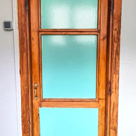 Луксозна вила Greek House With Sea View In The Heart Of History