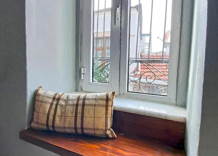 Greek House With Sea View In The Heart Of History * Ayvalik