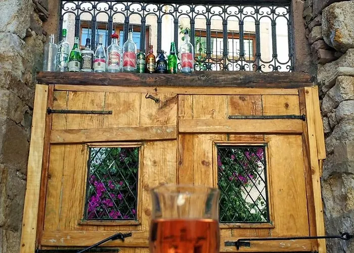 Greek House With Sea View In The Heart Of History Ayvalik