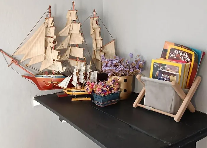 Greek House With Sea View In The Heart Of History Ayvalik