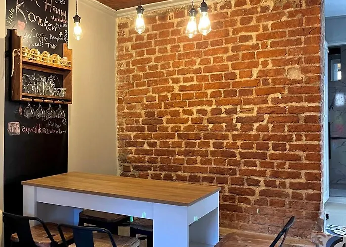 Villa Greek House With Sea View In The Heart Of History Ayvalik